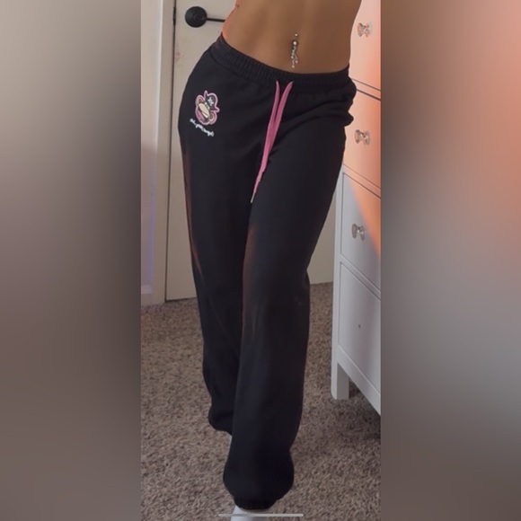 Bobby sweats - Picture 3 of 3